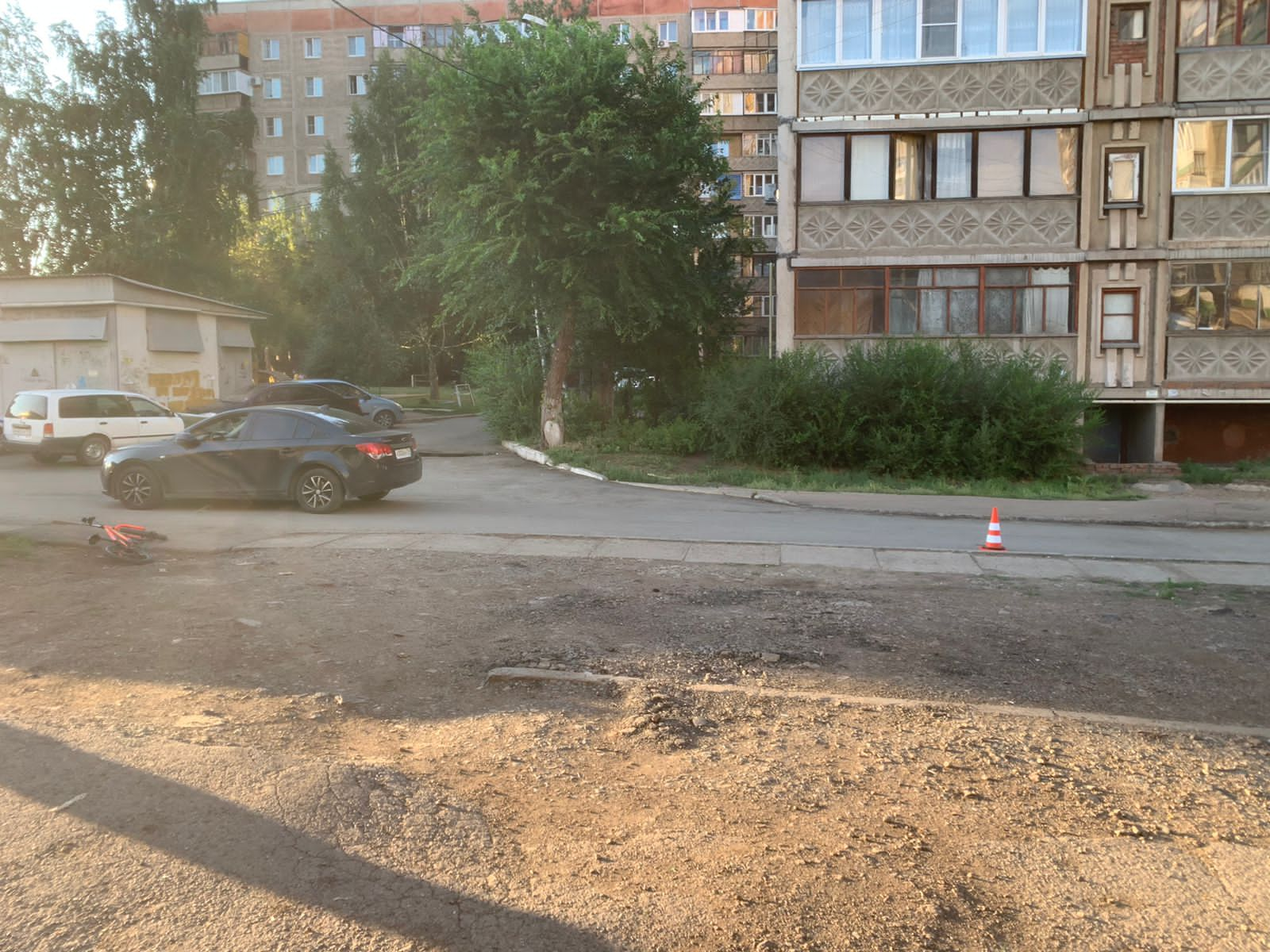 В Магнитогорске водитель сбил мальчика на велосипеде во дворе дома -  Новости Магнитогорска - Магсити74