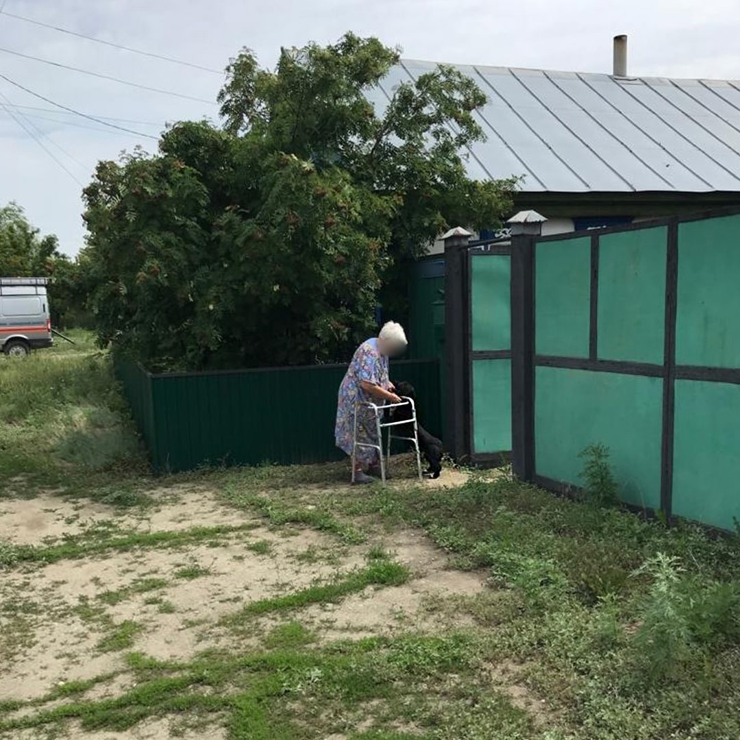 Южноуральские спасатели вытащили ребенка, застрявшего в памятнике-паравозе  - Новости Магнитогорска - Магсити74