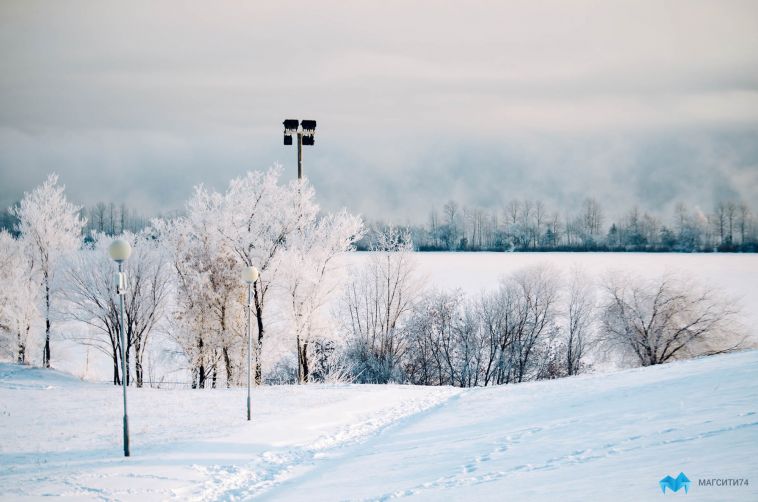 Магнитогорск засыпает снегом: штормовое предупреждение продлено