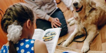 В Магнитогорске стартовал новый сезон проекта «Чтение с собаками»