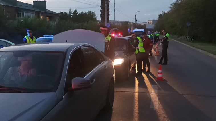 В Магнитогорске сотрудники ГИБДД находили пьяных водителей во время рейда